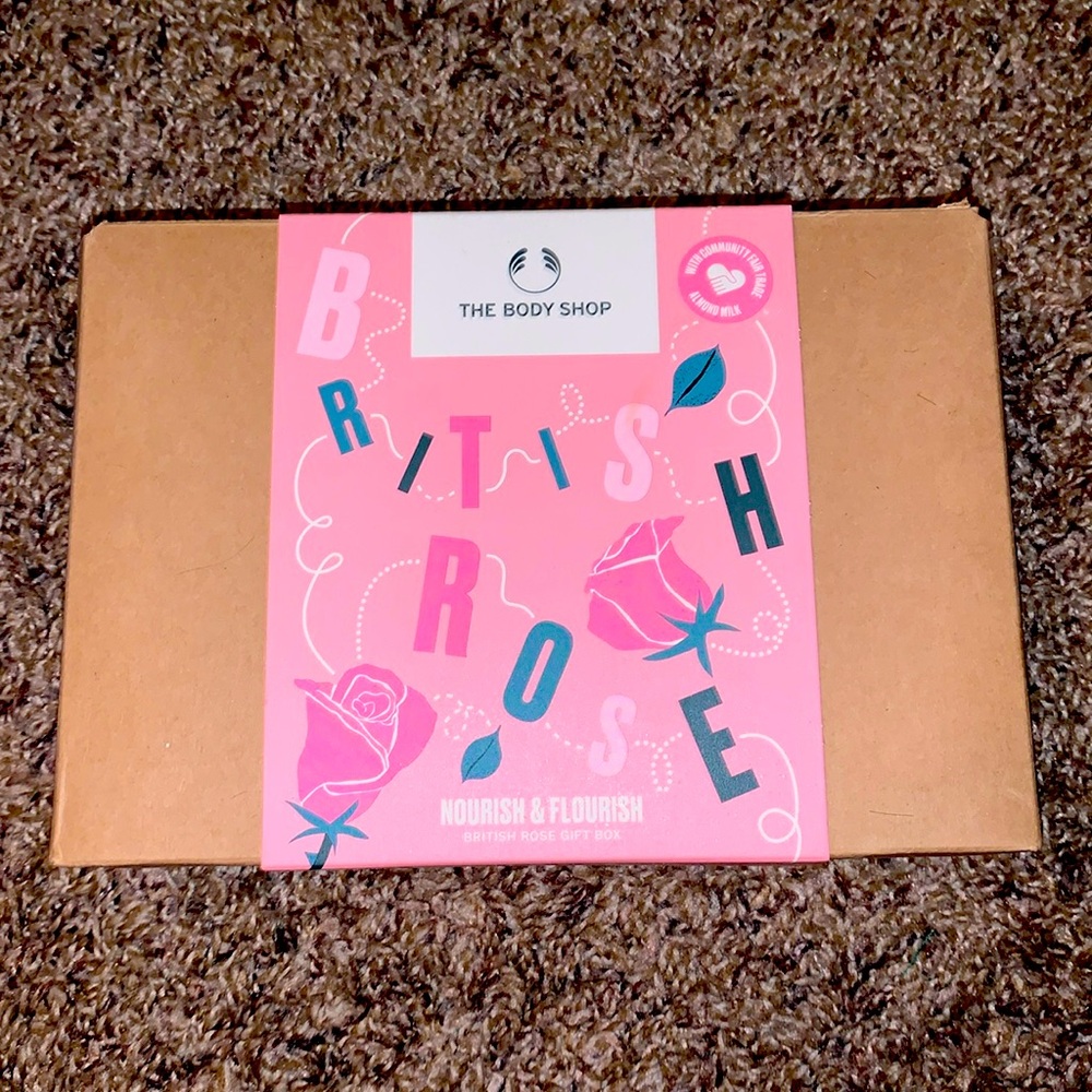 The Body Shop Nourish and Flourish British Rose Gift Box